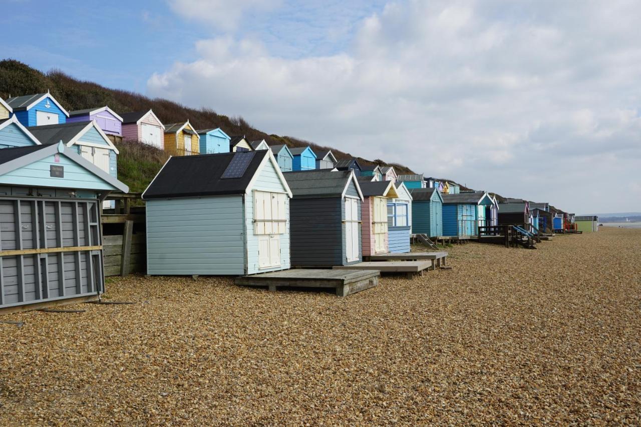 Dotty'S Retreat Villa Milford on Sea Eksteriør billede
